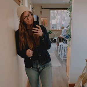 Meet your Posher, Chloe